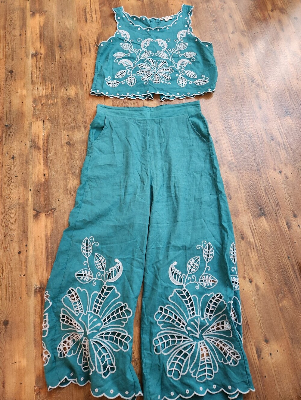 Christian Siriano Linen Embroidered High Waisted Wide-Leg Jumpsuit Set Beachy S - Picture 2 of 8